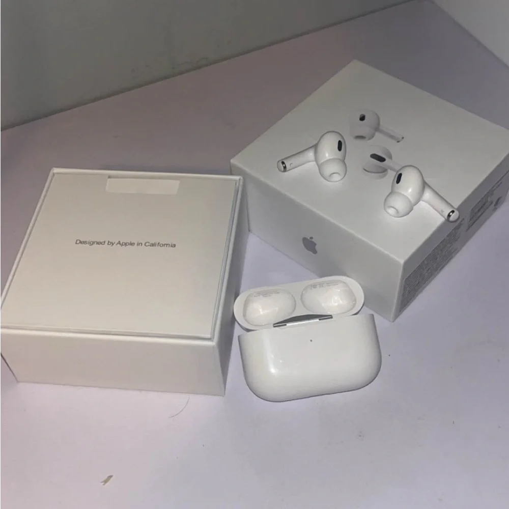 Apple AirPods Pro Box - White